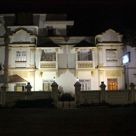 Hotel Homeland Pune Exterior foto