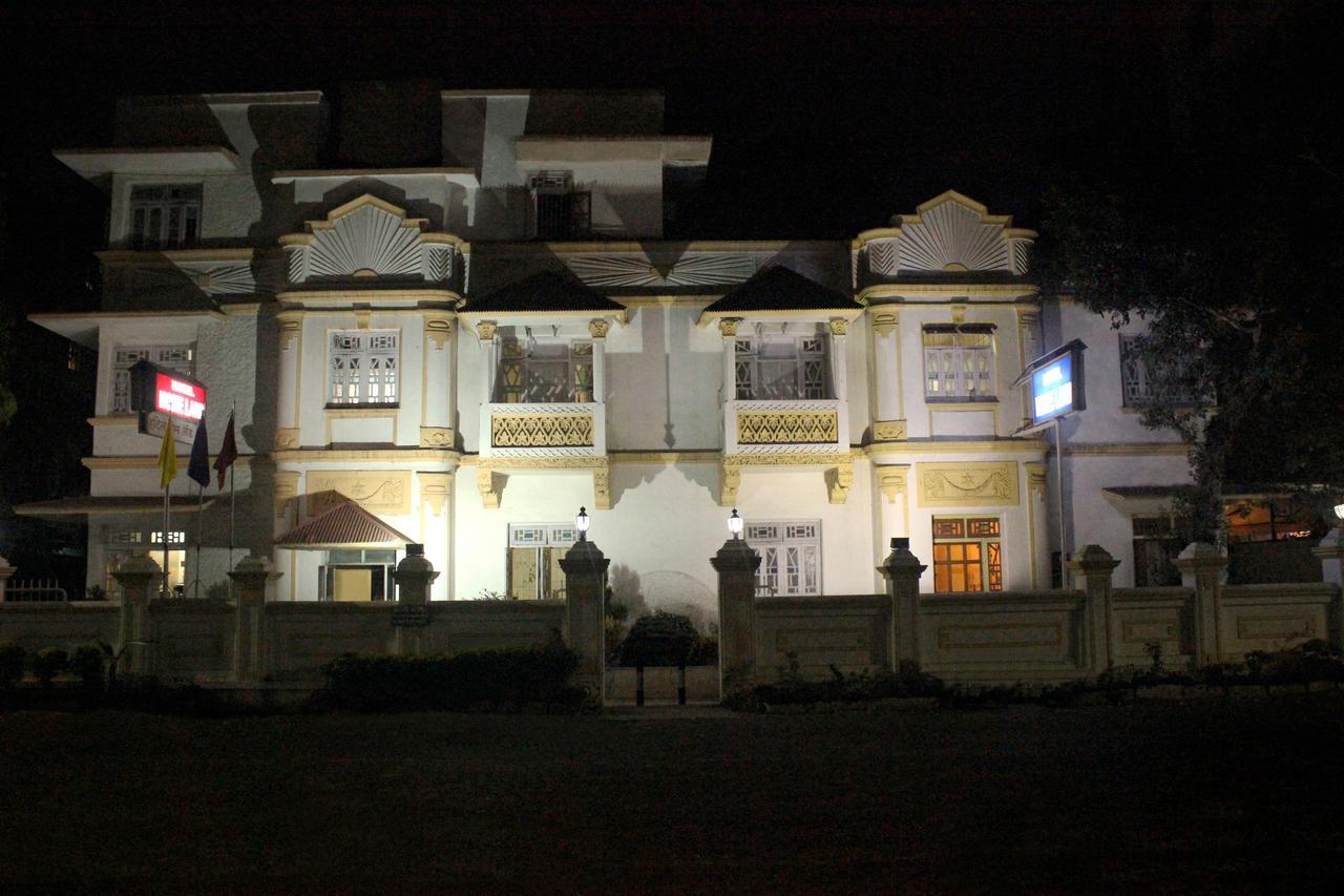 Hotel Homeland Pune Exterior foto